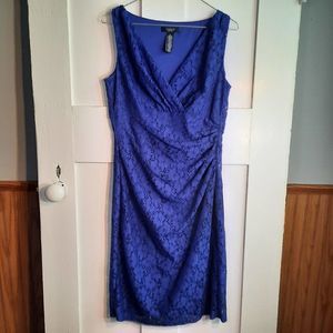 CHAPS Blue Lace Sleevless Vneck Ruched Dress sz8